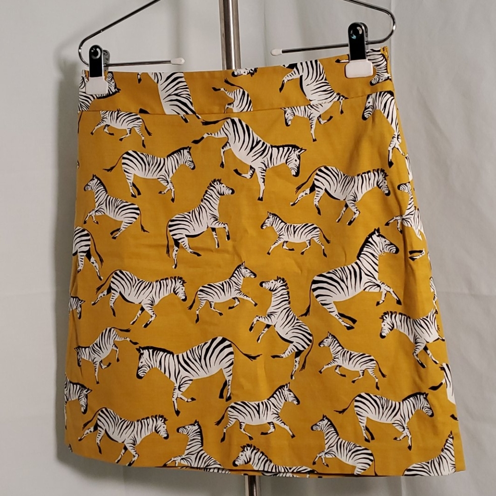 Ann Taylor factory,  sz 6, skirt with zebras.